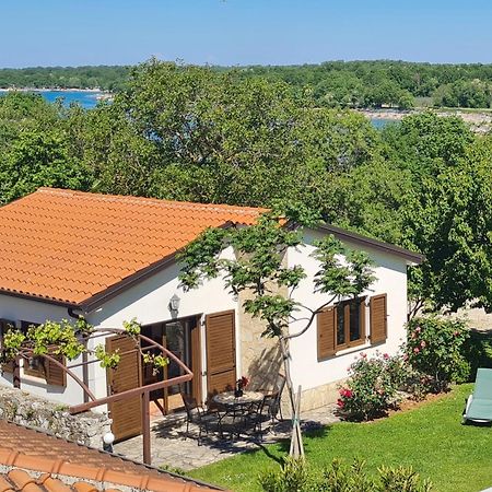 Bungalow Perla Funtana Eksteriør bilde