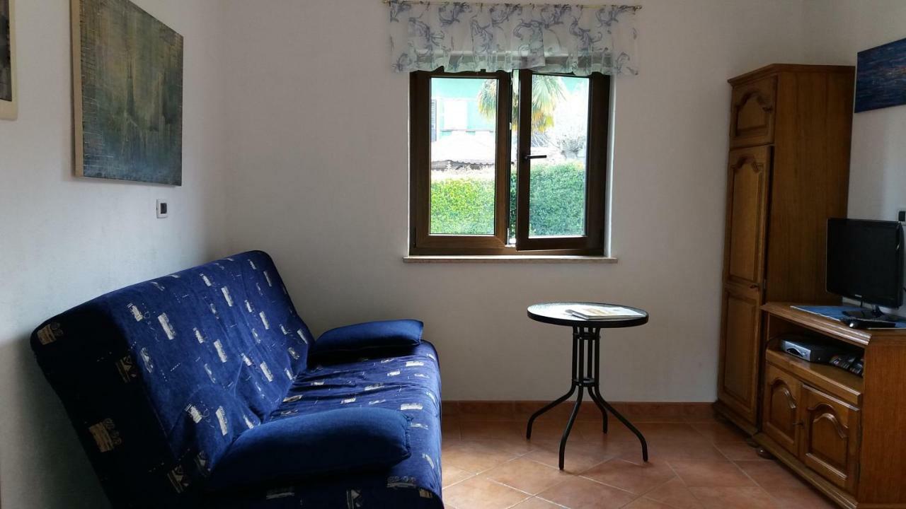 Bungalow Perla Funtana Eksteriør bilde
